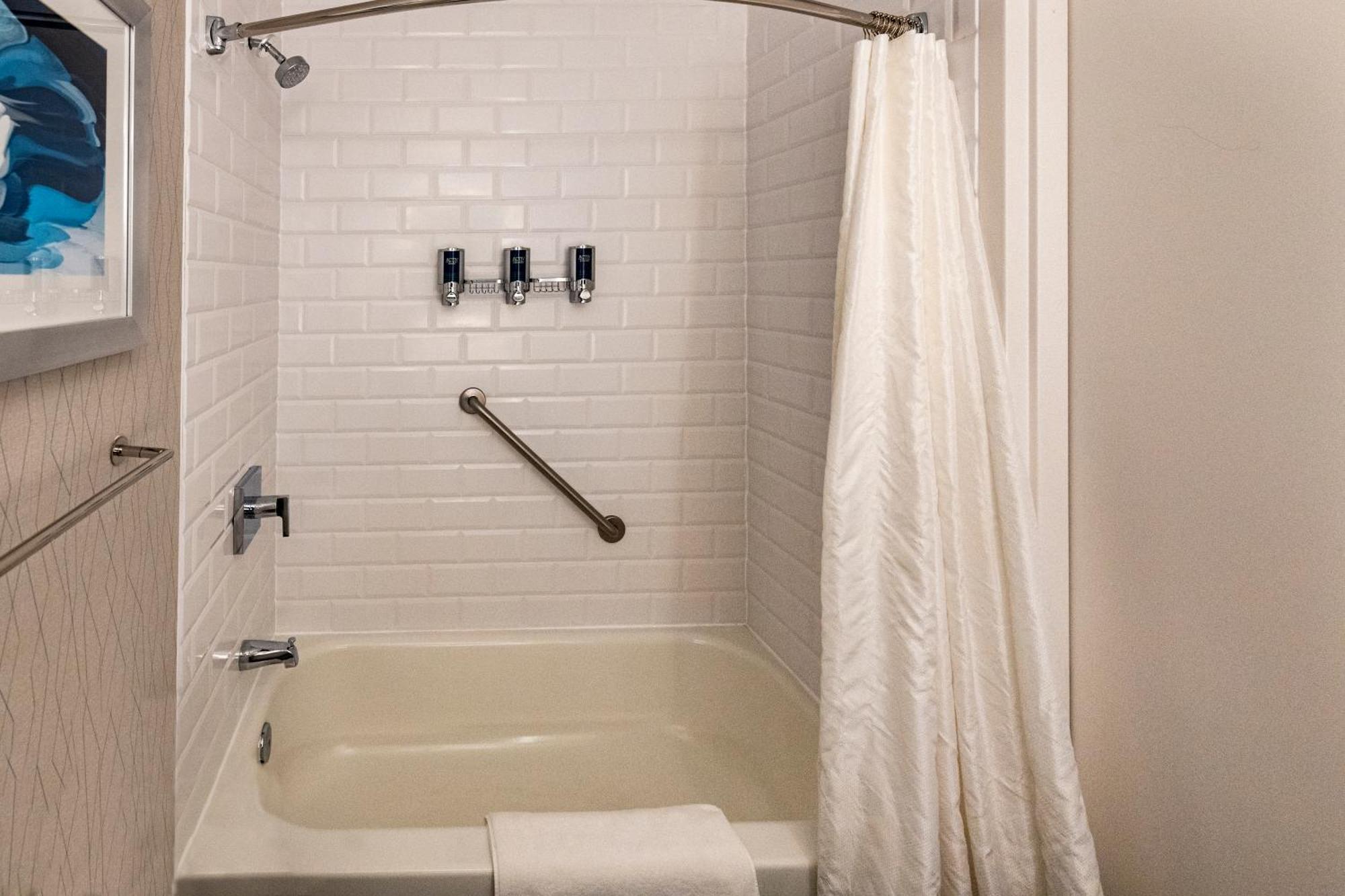 Radisson Hotel Fairview Heights - St Louis Екстериор снимка